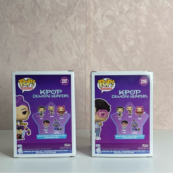 Funko Pop! K-Pop Demon Hunters Rumi and Jinu Figures In Hand!!! - Picture 4 of 13